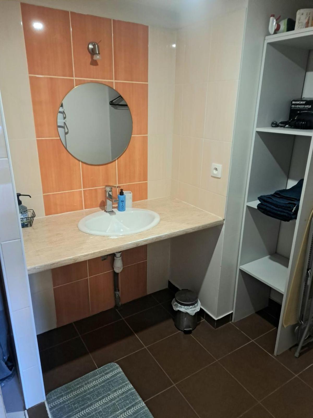 Chambre d hôtes indépendante dans village médiéval Creissels Exterior foto