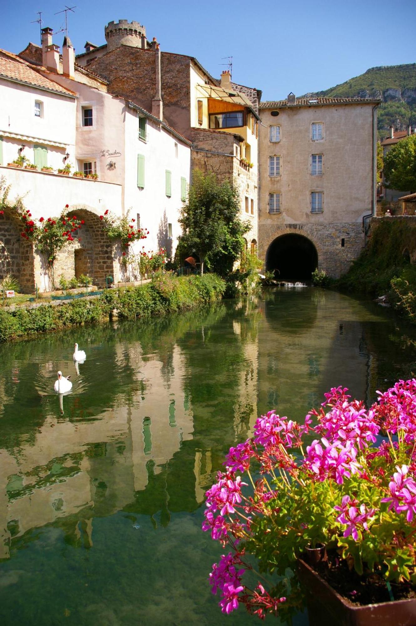 Chambre d hôtes indépendante dans village médiéval Creissels Exterior foto